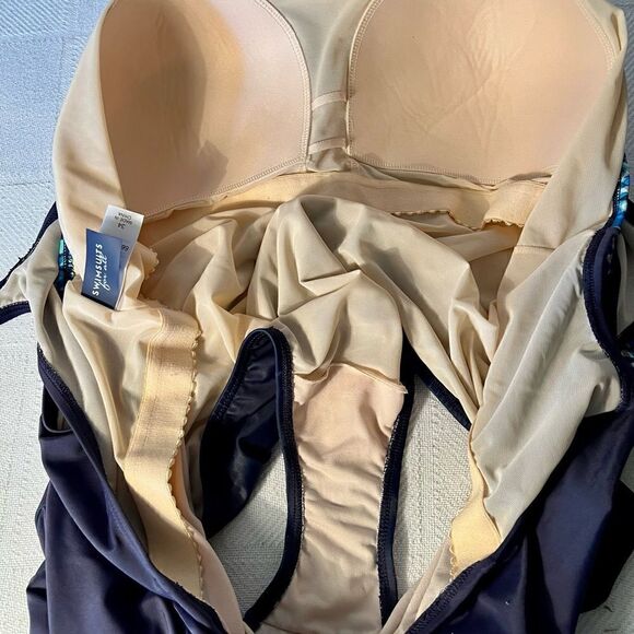 SWIMWUITS FOR ALL ONE PIECE NAVY WITH BUBBLE PRINT SWIMSUIT SIZE 34. - Picture 8 of 8